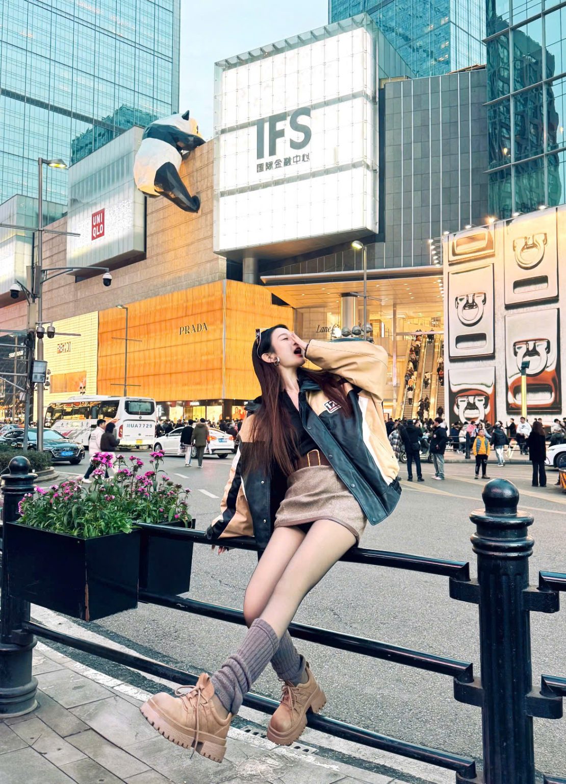 Quảng Trường Ifs